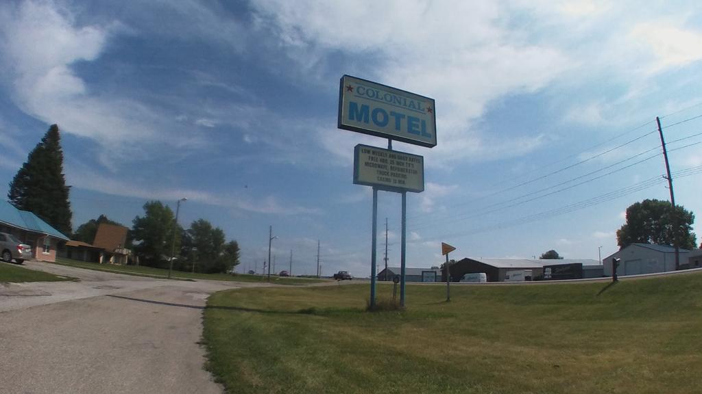 Colonial Motel Marshalltown Εξωτερικό φωτογραφία